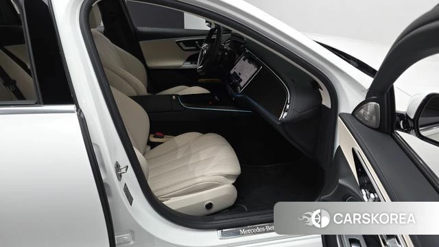 Mercedes-Benz E-Class W214 2025 Белый из Кореи, фото 2