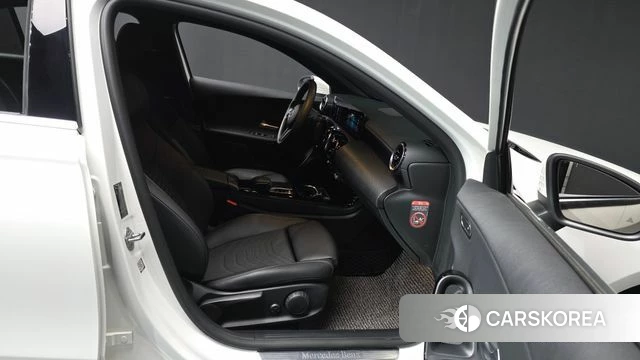 Mercedes-Benz A-Class W177 2019 Белый из Кореи, фото 2