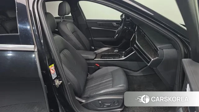 Audi A6 (C8) 2020 Черный из Кореи, фото 2