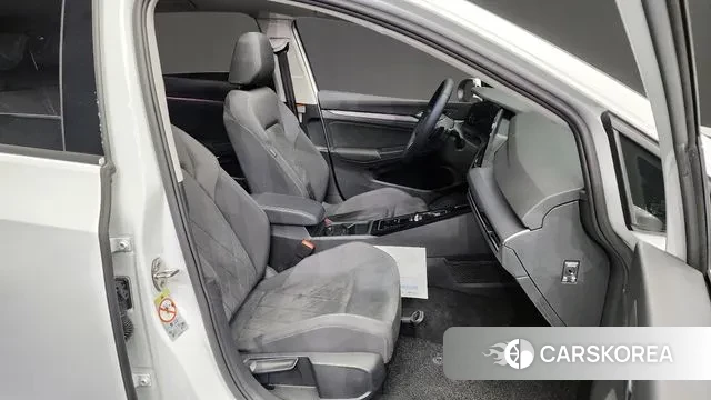 Volkswagen Golf 8th Generation id 2914928 из Кореи 2