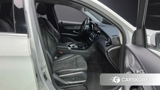 Mercedes-Benz GLC-Class X253 2019 Белый из Кореи, фото 2