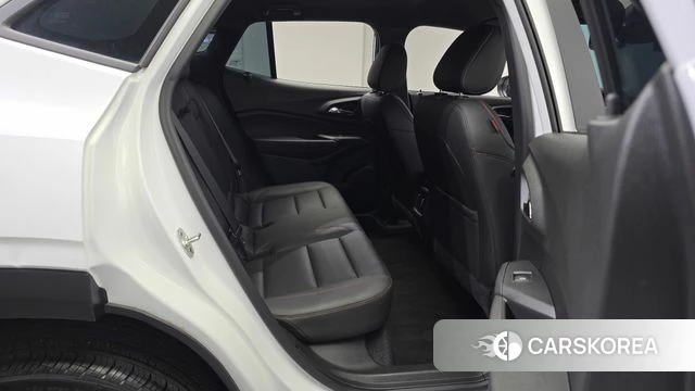 Chevrolet (GM Daewoo) Trax Crossover 2023 Белый из Кореи, фото 2
