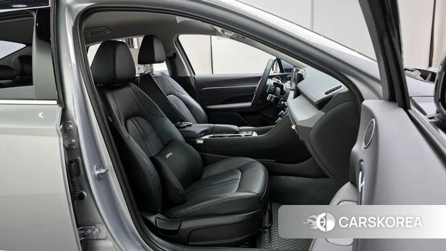 Hyundai Sonata D Edge (DN8) 2025 Серебристо-серый из Кореи, фото 2