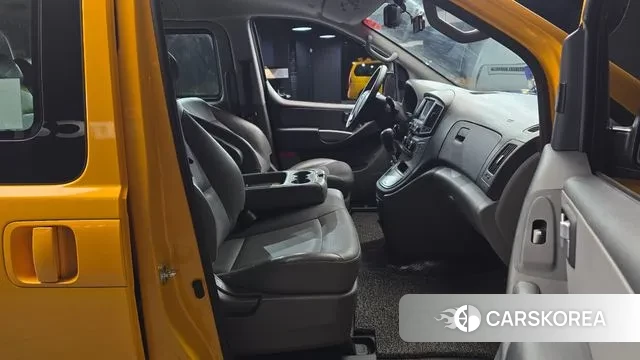 Hyundai The New Grand Starex 2021 Желтый из Кореи, фото 2