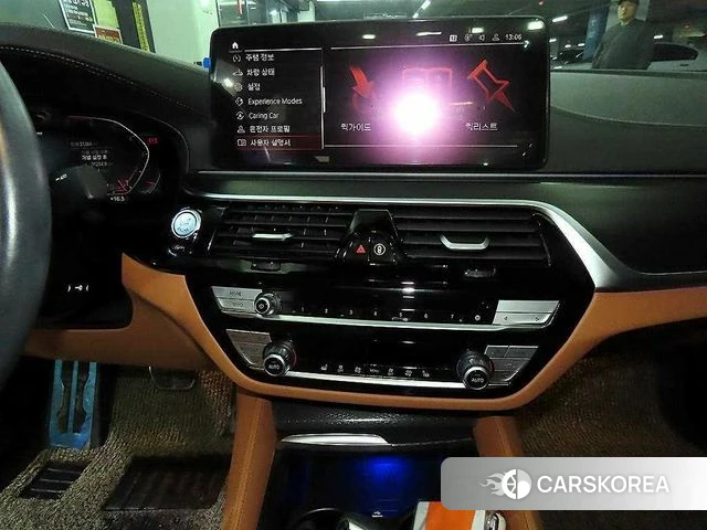 BMW 5 Series (G30) 2023 Черный из Кореи, фото 2