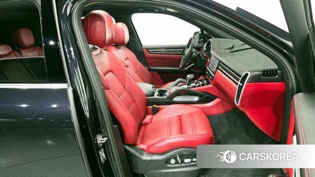 Porsche Cayenne (PO536) 2019 Черный из Кореи, фото 2
