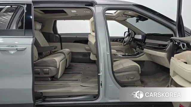 Kia The New Carnival 4th Generation 2024 Серебристо-серый из Кореи, фото 2