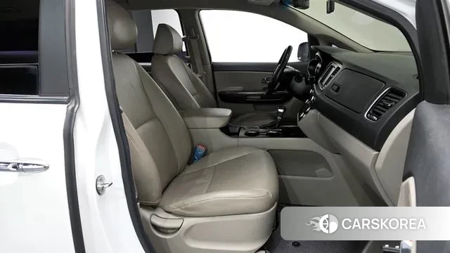 Kia The New Carnival 2018 Белый из Кореи, фото 2