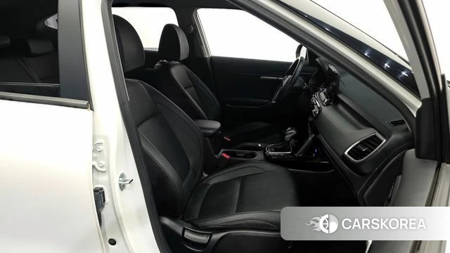 Kia Seltos 2021 Белый из Кореи, фото 2