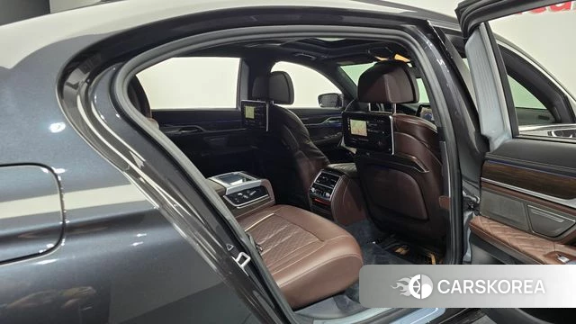 BMW 7 Series (G11) 2019 Серый из Кореи, фото 2