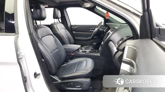 Ford Explorer 2019 Белый из Кореи, фото 2