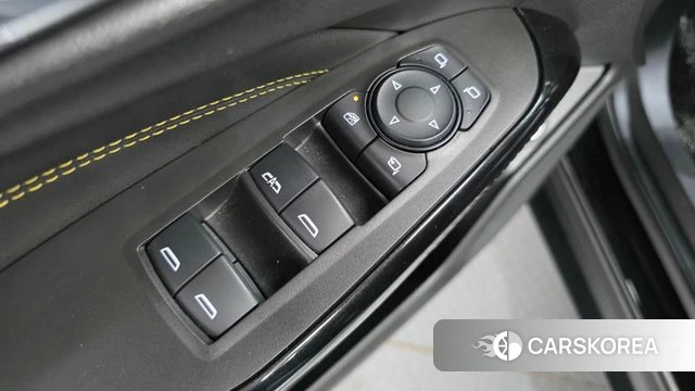 Chevrolet (GM Daewoo) Trax Crossover 2023 Черный из Кореи, фото 2