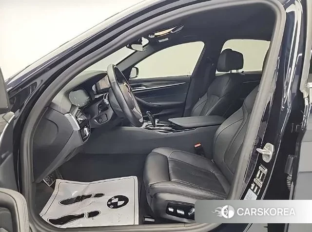 BMW 5 Series (G30) id 3492334 из Кореи 2