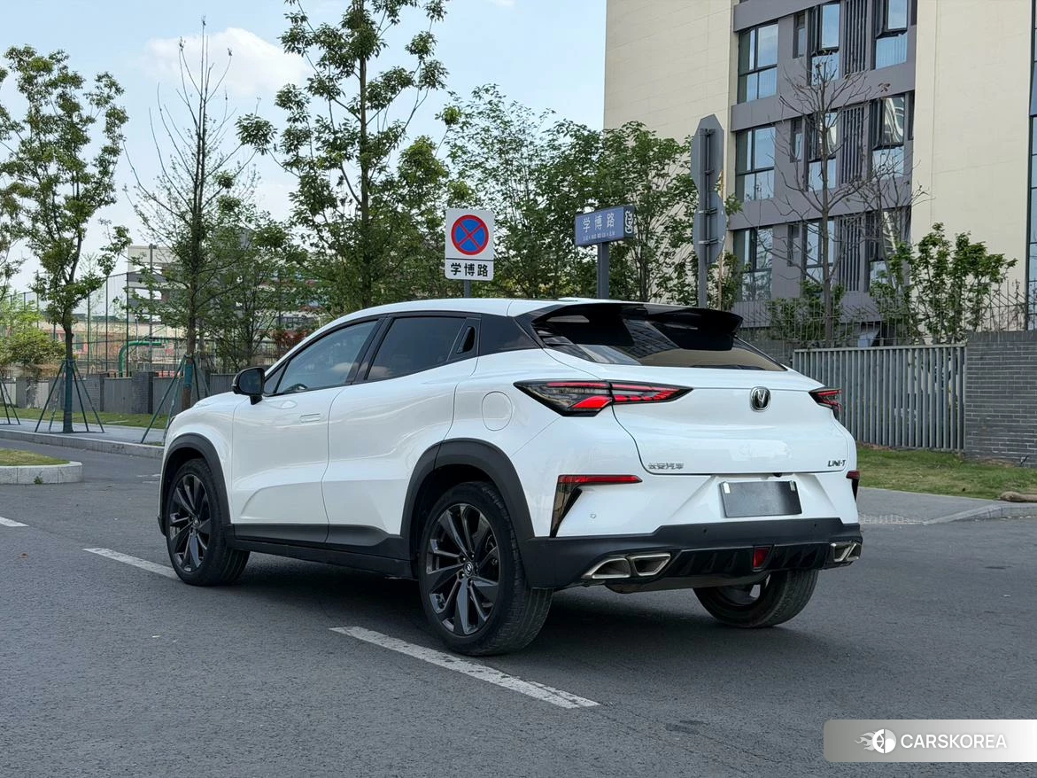 Chang'an UNI-T 2020 Белый из Китая, фото 2