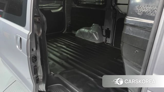 Hyundai The New Grand Starex 2021 Серебряный из Кореи, фото 2