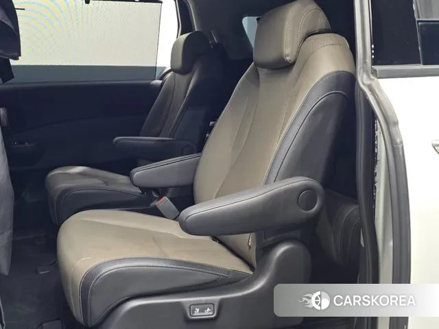 Kia The New Carnival 4th Generation 2024 Белый из Кореи, фото 2