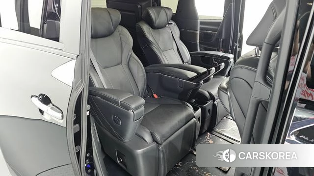 Toyota Alphard 4th Generation 2024 Черный из Кореи, фото 2