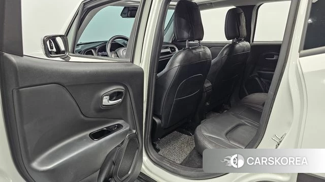 Jeep Renegade 2022 Белый из Кореи, фото 2