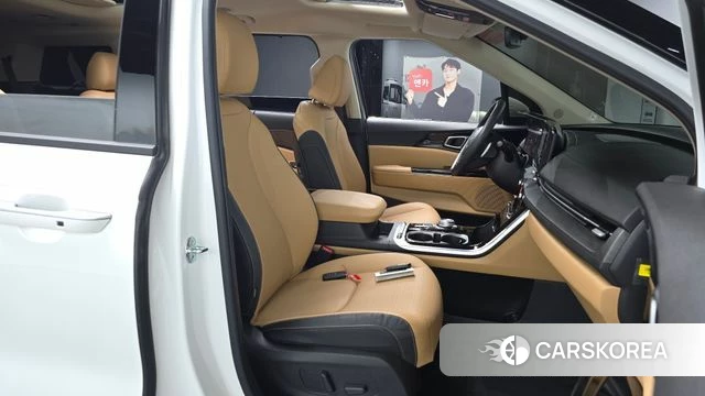 Kia Carnival 4th generation 2023 Белый из Кореи, фото 2