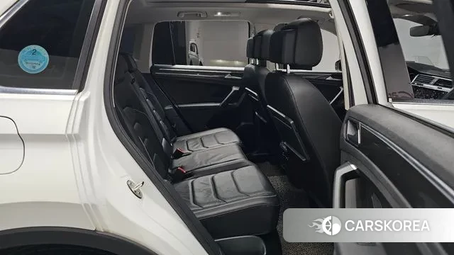 Volkswagen Tiguan second Generation 2020 Белый из Кореи, фото 2