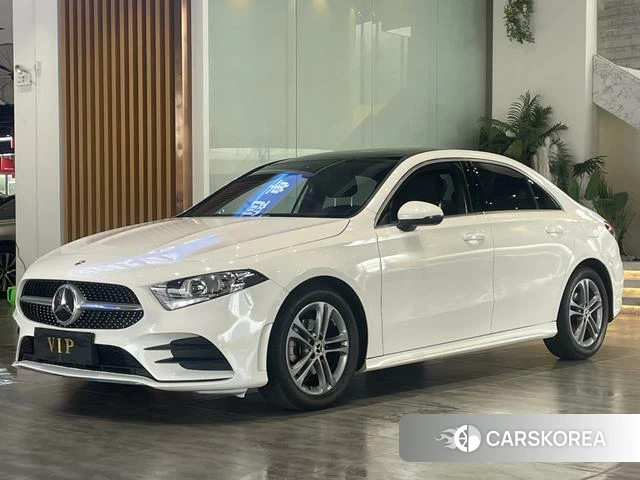 Mercedes-Benz Class A 2022 Белый из Китая, фото 2