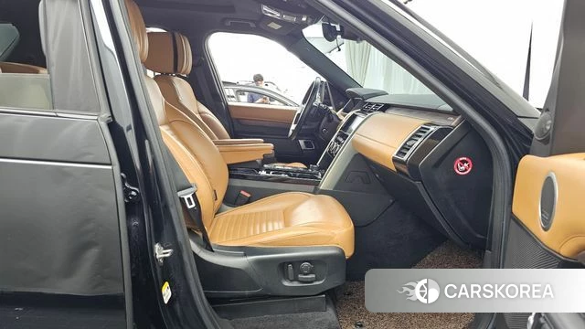 Land Rover Discovery 5 2018 Черный из Кореи, фото 2