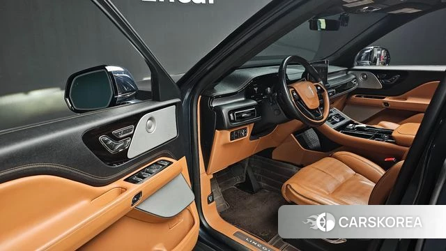 Lincoln Aviator 2nd generation 2020 Серый из Кореи, фото 2