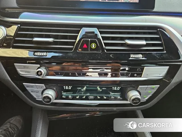 BMW 5 Series (G30) 2020 Серый из Кореи, фото 2