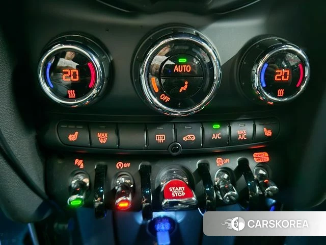 Mini Cooper S 2023 Красный из Кореи, фото 2