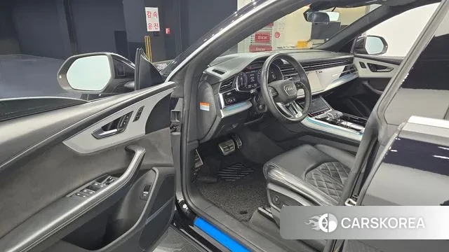 Audi Q8 (4M) 2020 Черный из Кореи, фото 2