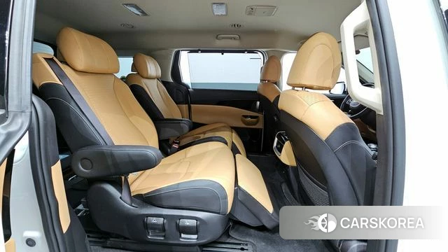 Kia Carnival 4th generation 2023 Белый из Кореи, фото 2