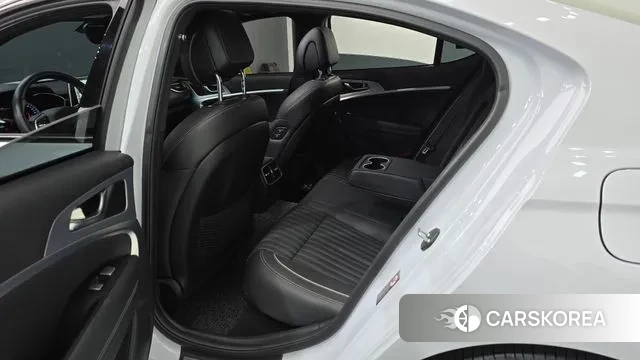 Genesis G70 2019 Белый из Кореи, фото 2