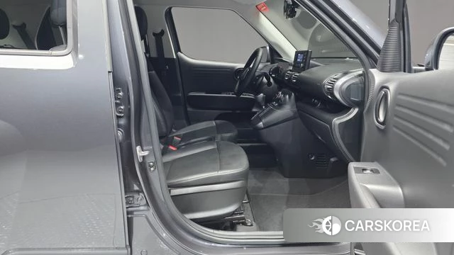 Hyundai Casper 2023 Серый из Кореи, фото 2