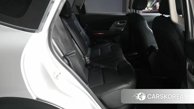 Kia Niro Plus 2022 Серебряный из Кореи, фото 2