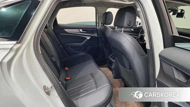 Audi A6 (C8) 2021 Белый из Кореи, фото 2