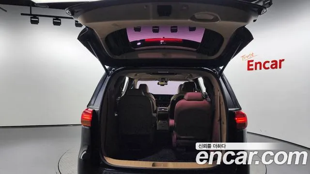 Kia All New Carnival 2018 Черный из Кореи, фото 2
