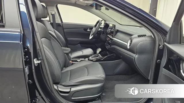 Kia The New K3 2nd generation 2022 Синий из Кореи, фото 2