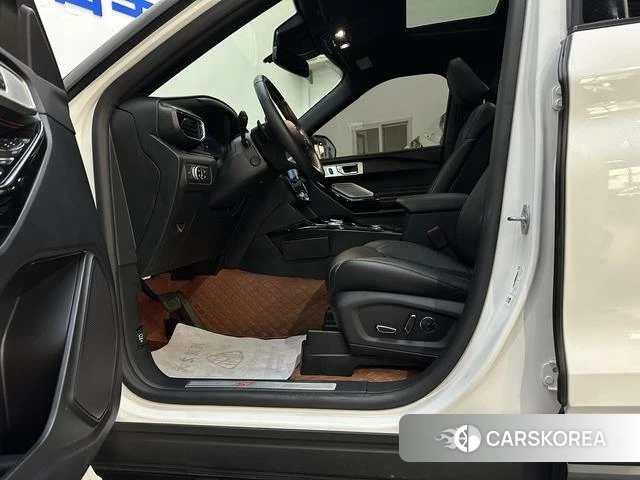 Ford Explorer 2021 Белый из Китая, фото 2