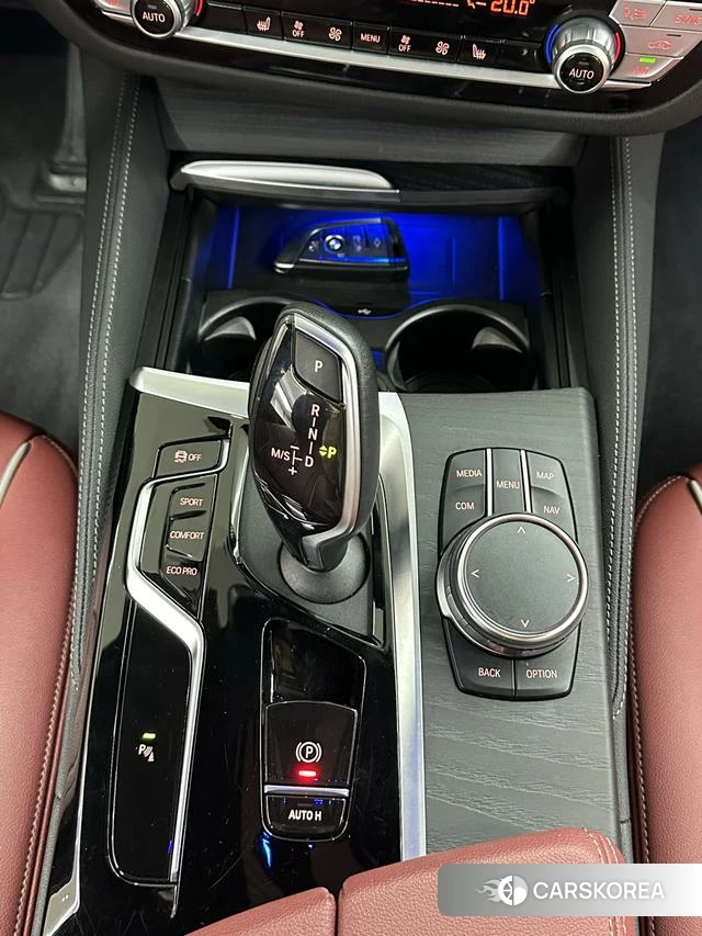 BMW 5 series 2023 Черный из Китая, фото 2