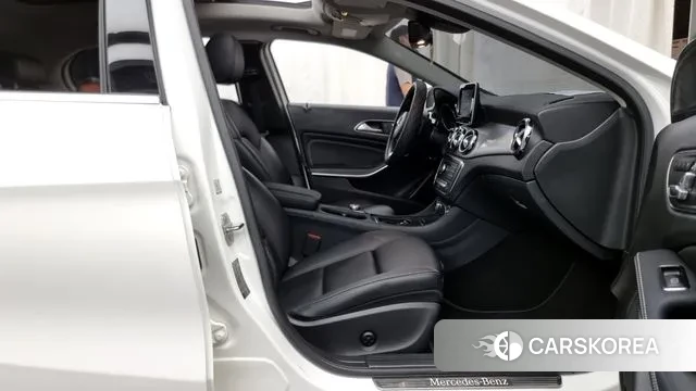 Mercedes-Benz GLA-Class X156 2018 Белый из Кореи, фото 2