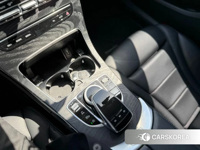 Mercedes-Benz C-Class W205 2018 Белый из Кореи, фото 2