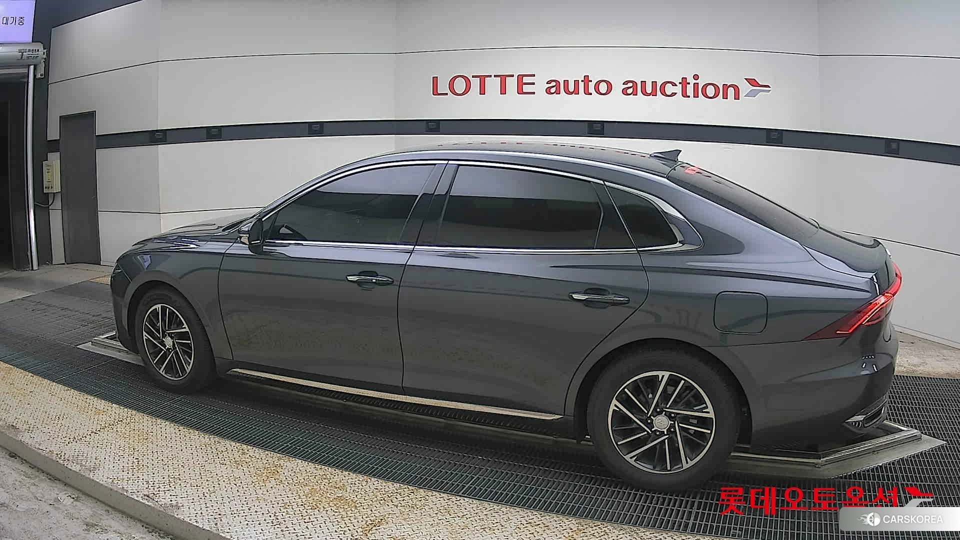 Hyundai Grandeur 2022 Nocturne Grey Metallic из Кореи, фото 2
