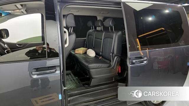 Hyundai Staria 2022 Серый из Кореи, фото 2