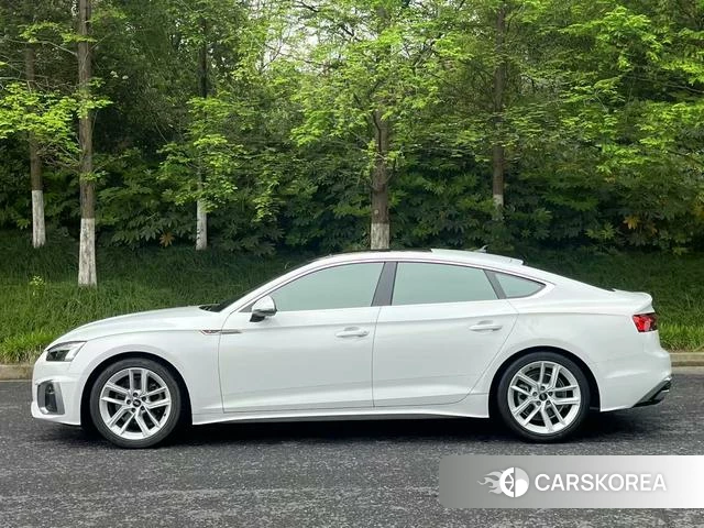 Audi A5 2023 Белый из Китая, фото 2