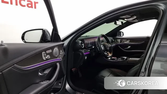 Mercedes-Benz E-Class W213 2019 Серый из Кореи, фото 2