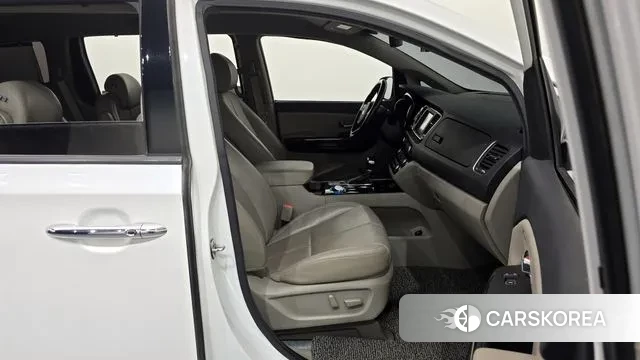 Kia The New Carnival 2018 Белый из Кореи, фото 2