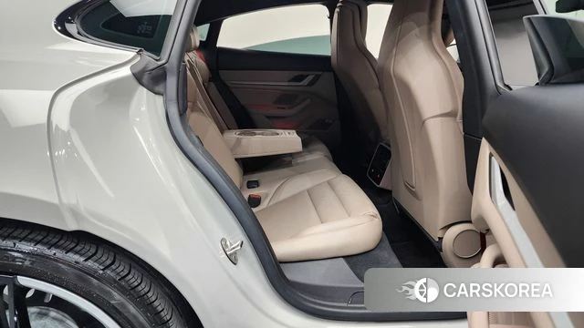 Porsche Taycan 2022 Серебристо-серый из Кореи, фото 2