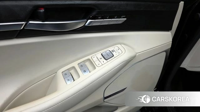 Genesis G90 2019 Черный из Кореи, фото 2