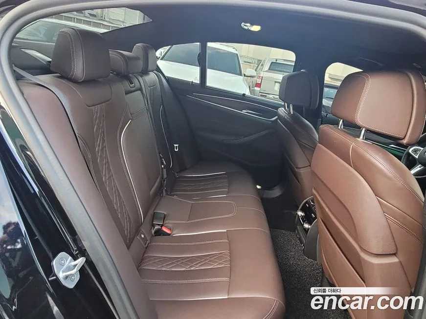 BMW 5 Series (G30) id 1995801 из Кореи 2