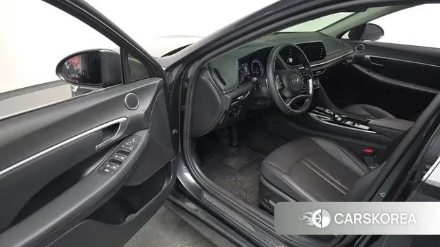 Hyundai Sonata (DN8) 2020 Серый из Кореи, фото 2